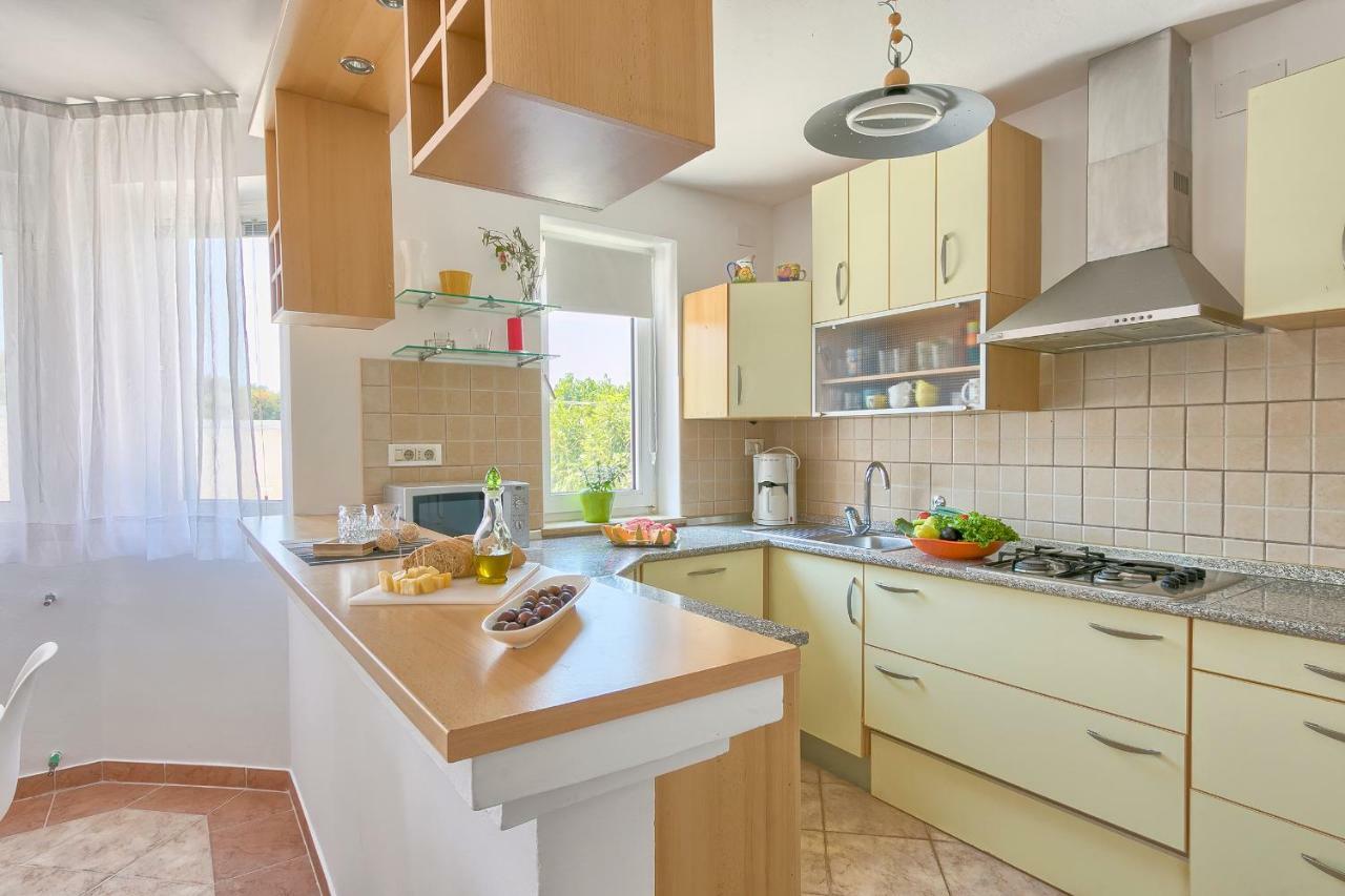 Holiday Home Nikol PUY Exterior foto