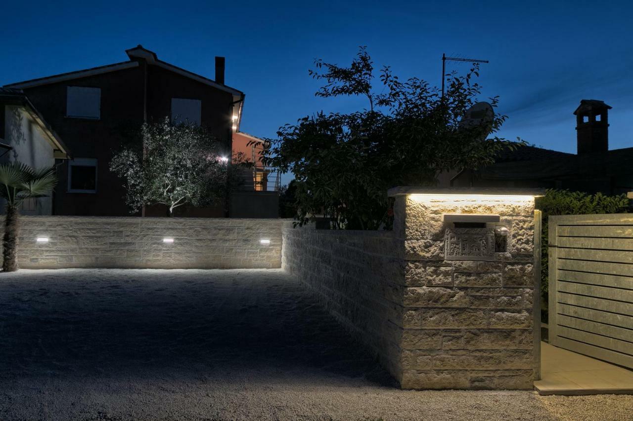 Holiday Home Nikol PUY Exterior foto