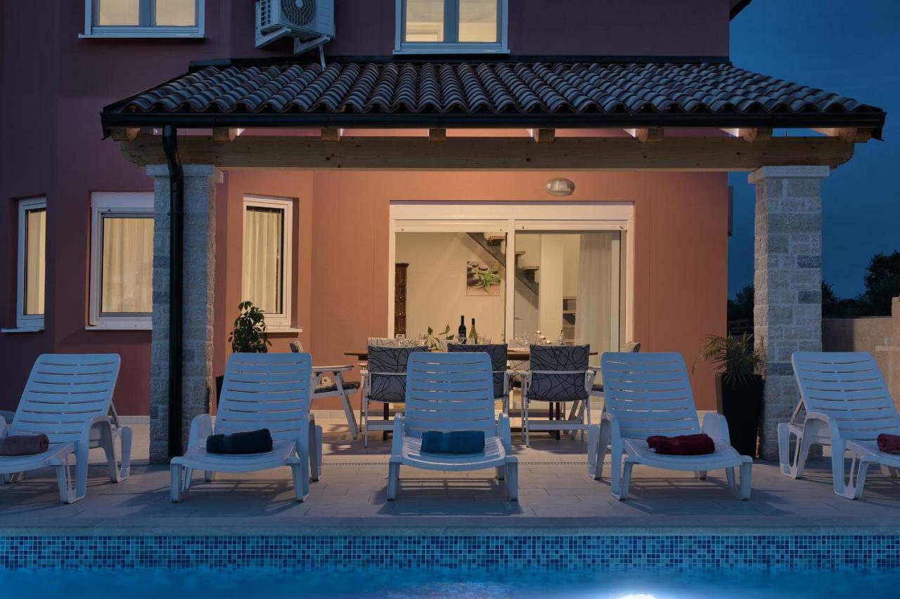 Holiday Home Nikol PUY Exterior foto