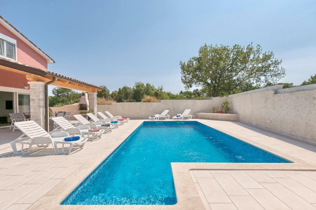 Holiday Home Nikol PUY Exterior foto
