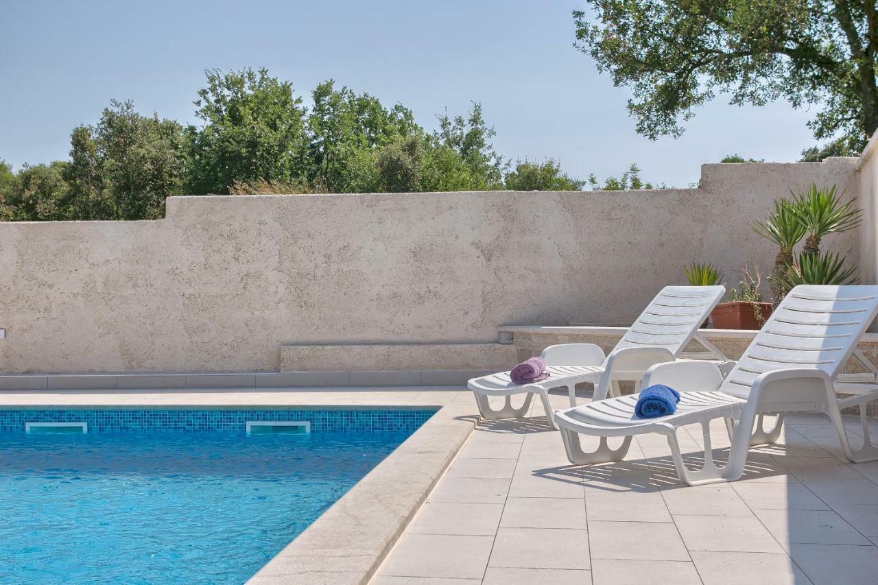 Holiday Home Nikol PUY Exterior foto