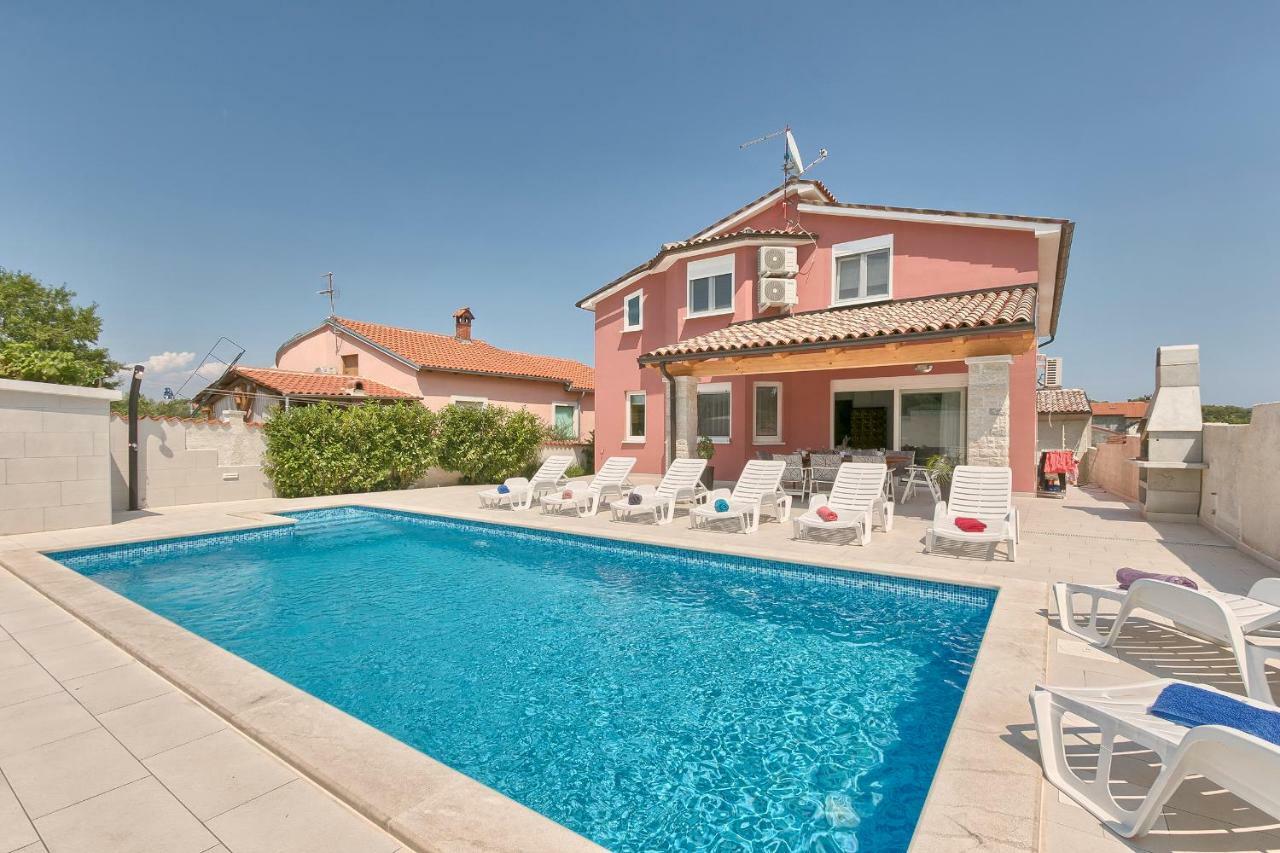Holiday Home Nikol PUY Exterior foto