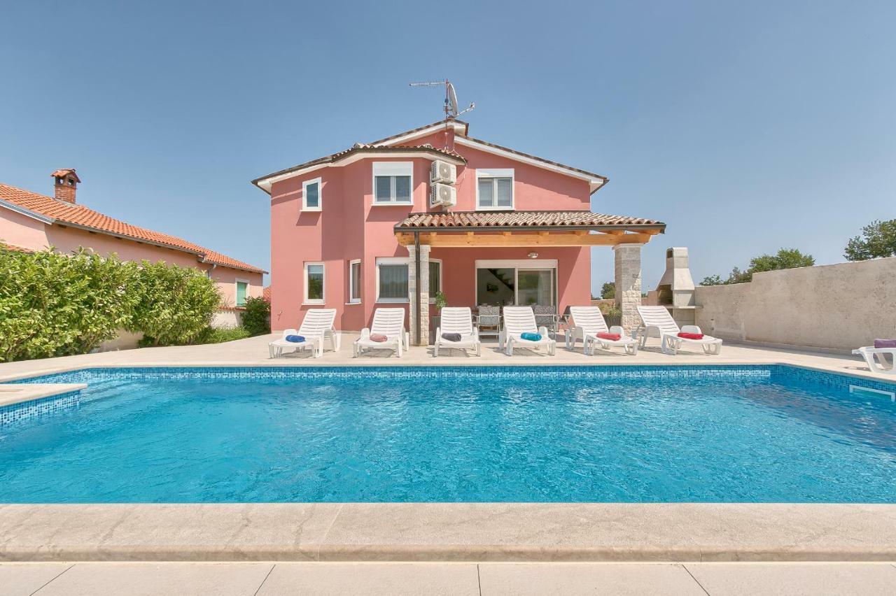 Holiday Home Nikol PUY Exterior foto